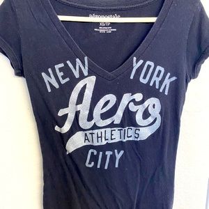 Aero V neck tee